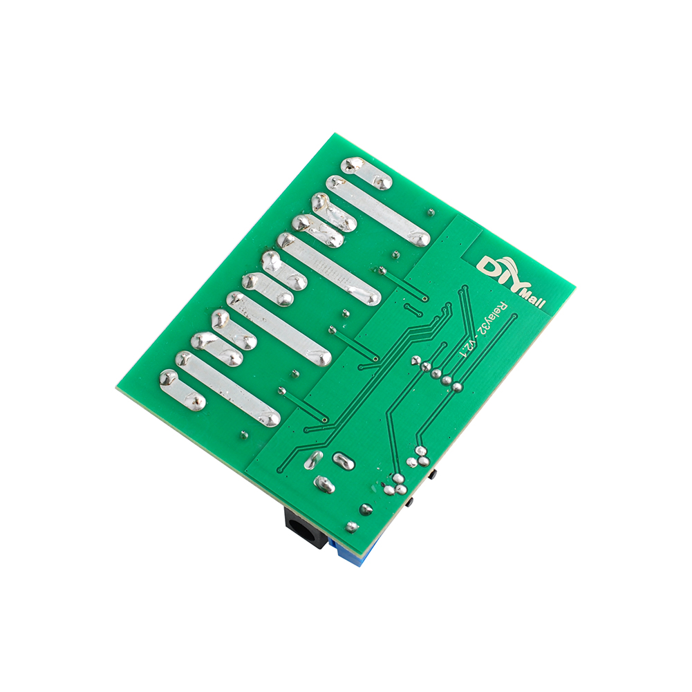 ESP32S 4CH リレーモジュール ESP32 Wifi - Antenna 2.4Ghz のレビューと価格